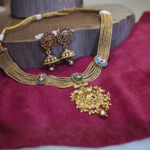 Heritage Necklace 2