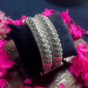 Garman Silver Bangel 8