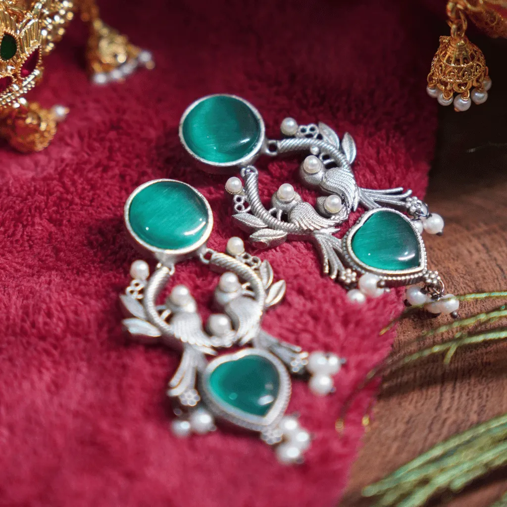 The Mayuri Heart-Drop Earrings - Image 3