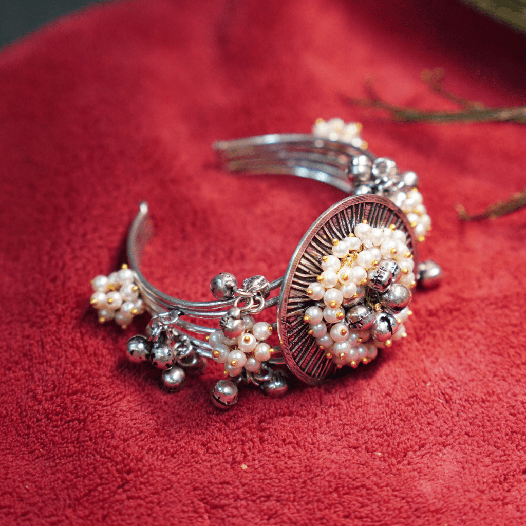 The Tarini Sunburst Pearl Bracelet - Image 2