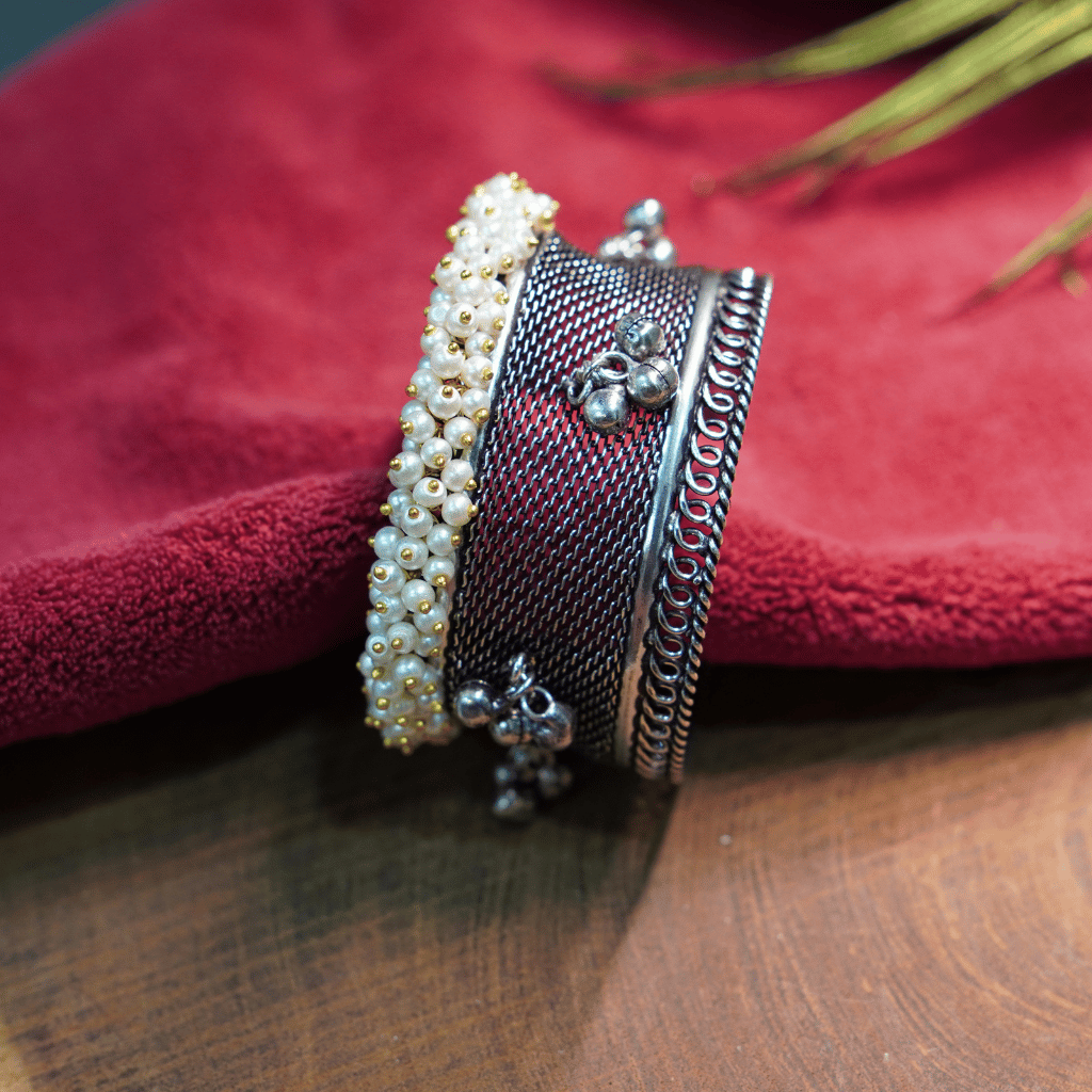 The Nitara Silver Mesh Heritage Cuff - Image 2