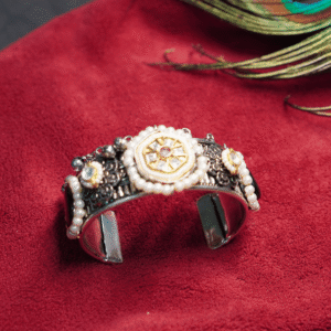 The Avani Polki Chakra Cuff